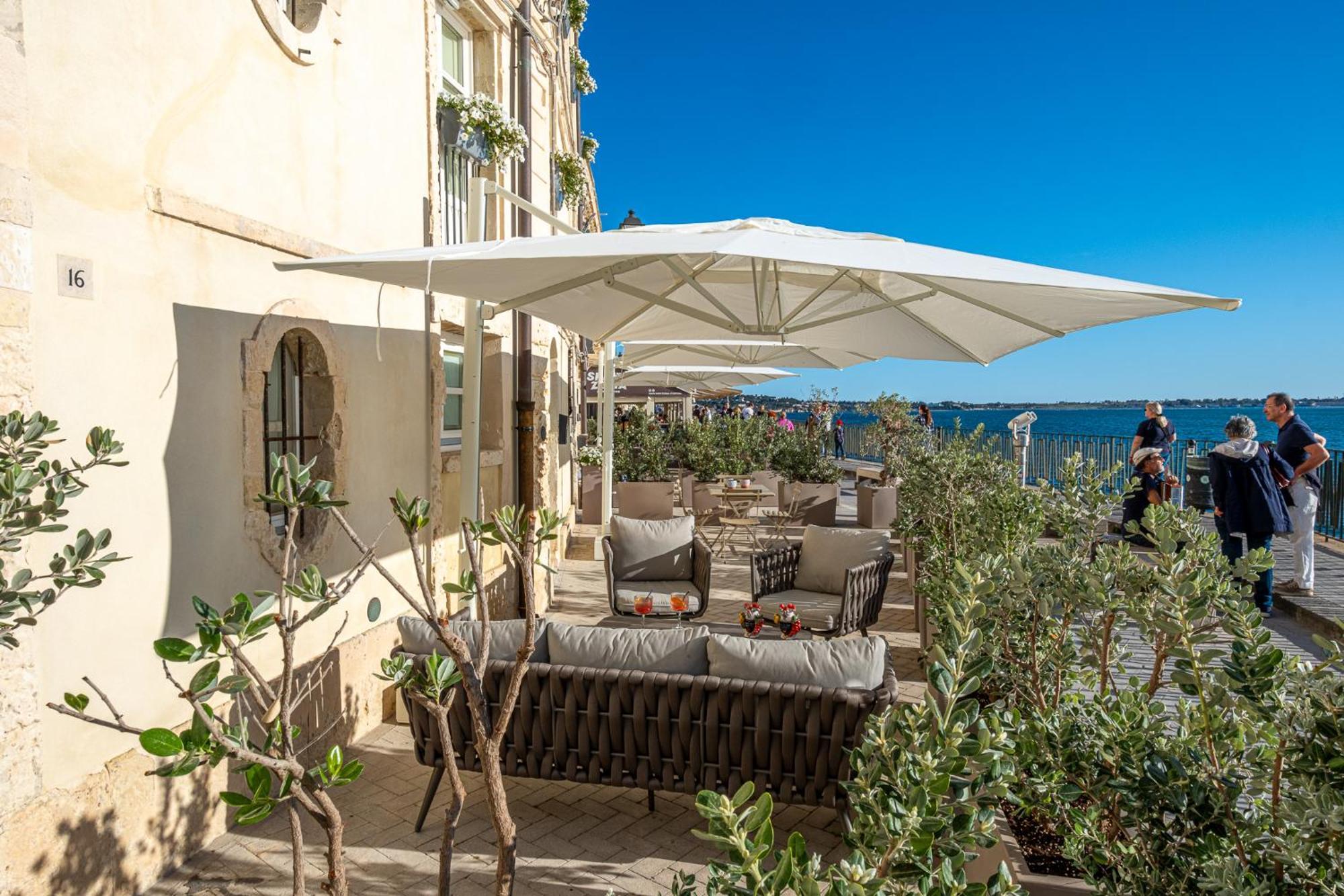 Aparthotel Palazzo Alfeo 4*