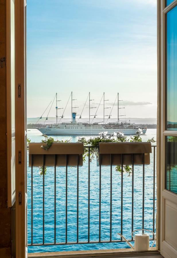 Palazzo Alfeo Aparthotel 4*